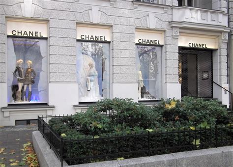 The 2 Best Chanel Boutiques in Berlin, Germany 